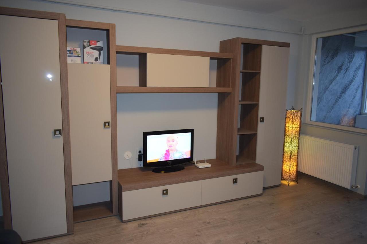 Apartament Palatul De Justitie Rhbm 바이아마레 외부 사진